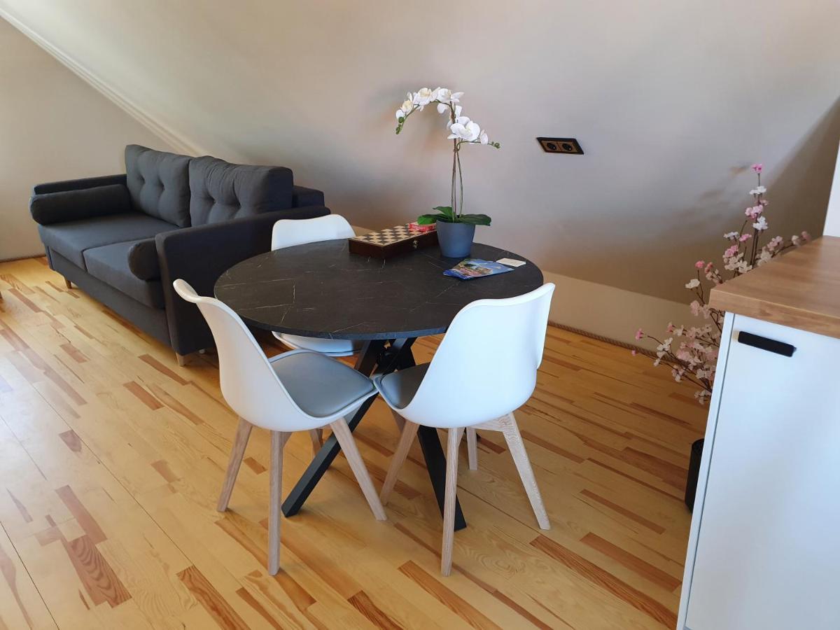Kk Apartment Ventspils Extérieur photo
